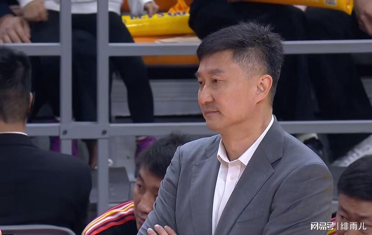 华体会真人娱乐-交易杨溢？广东后卫线惨遭暴打，没有徐杰真不行！