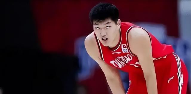 华体会真人娱乐-刘传兴坐冷板凳引猜想,广东旧将回归,能否补上内线短板